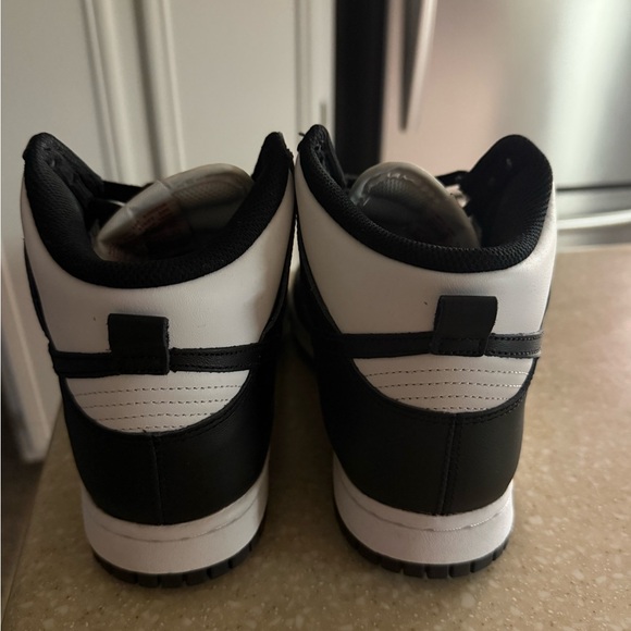 Nike Dunk High Panda - Picture 4 of 4